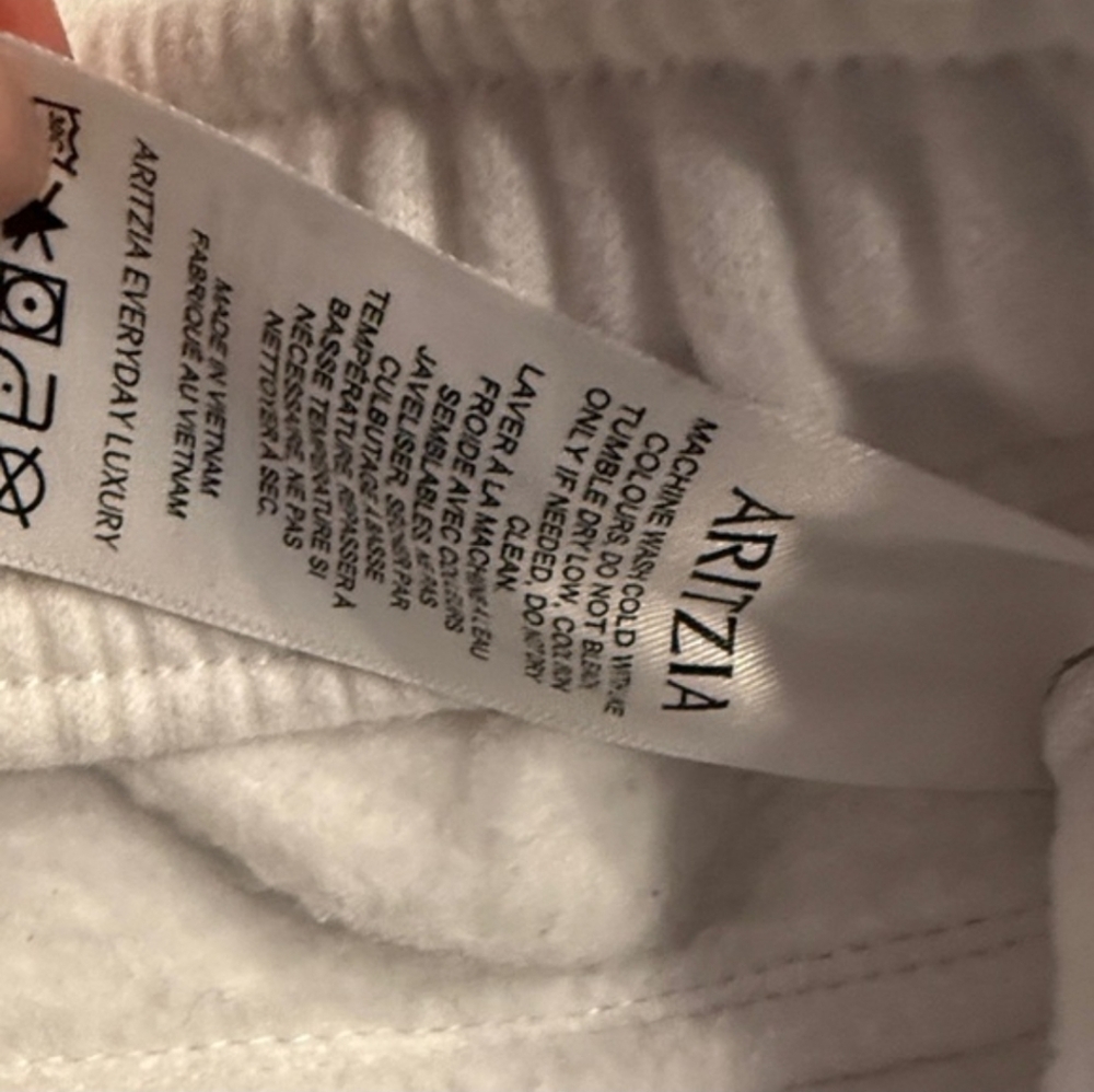 LAST 24 HRS MOVING SALE Aritzia Sweatfleece Set in White - Picture 5 of 6